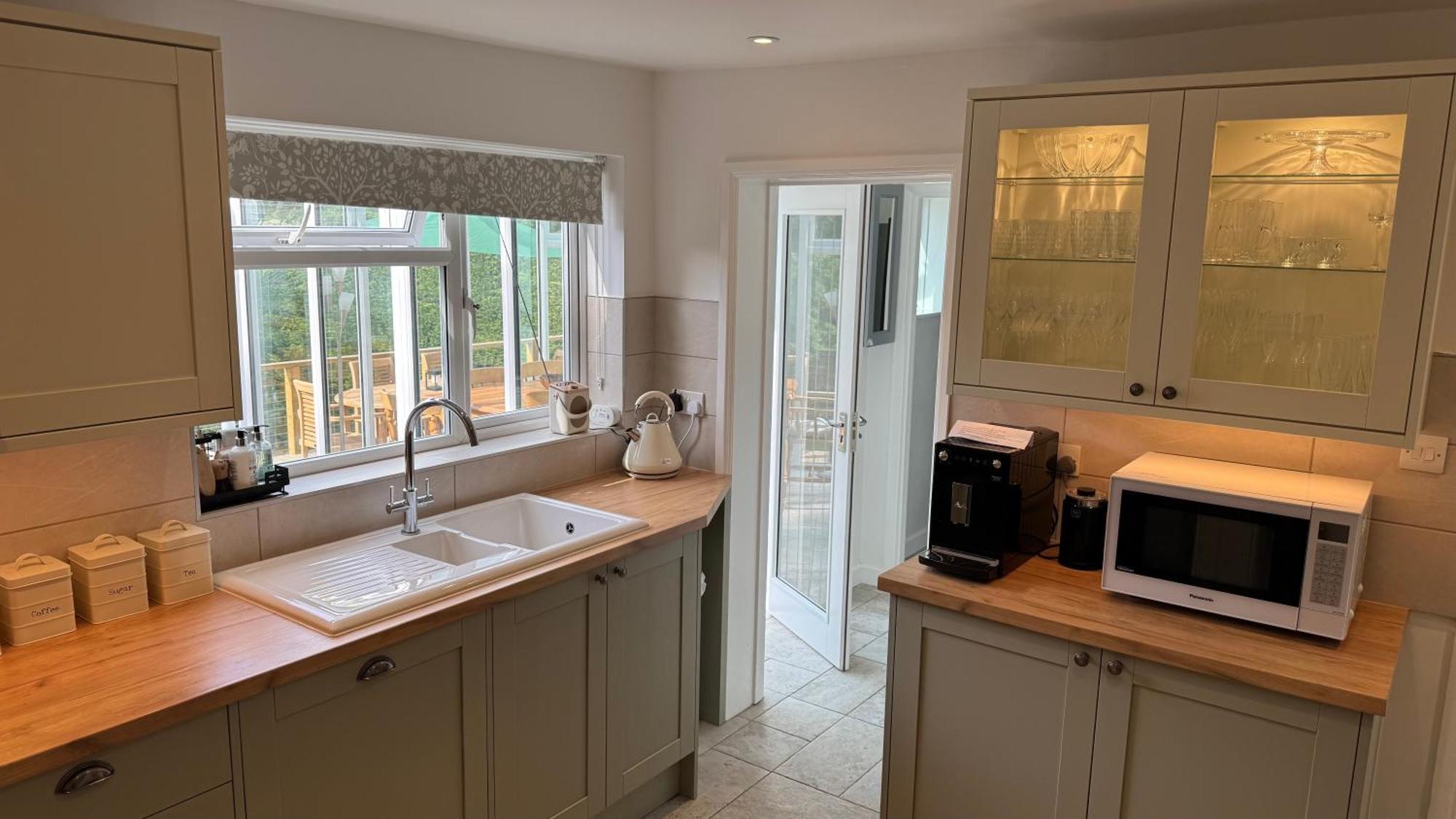 3 Bed Spa Cottage Southwater Buitenkant foto