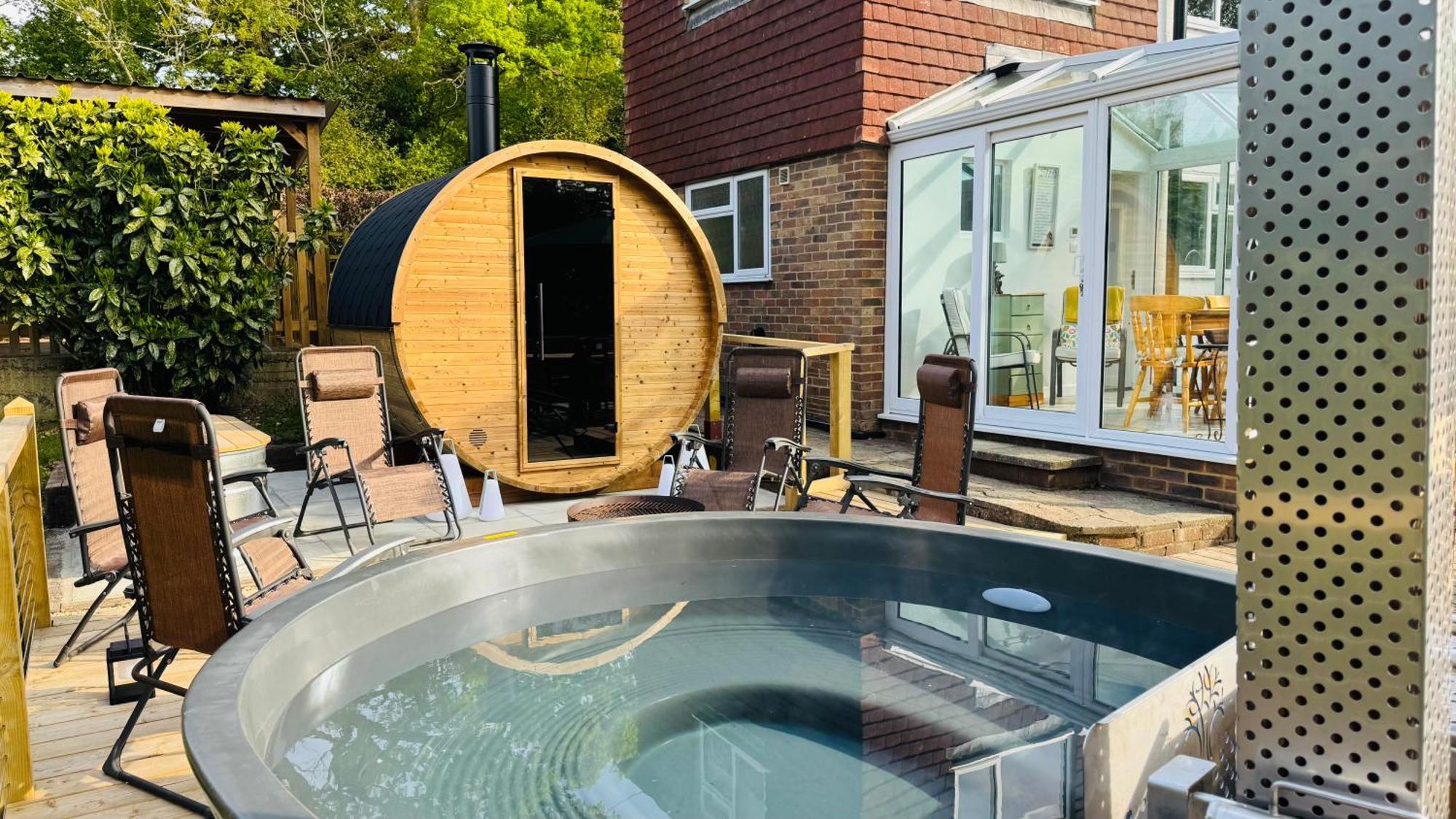 3 Bed Spa Cottage Southwater Buitenkant foto